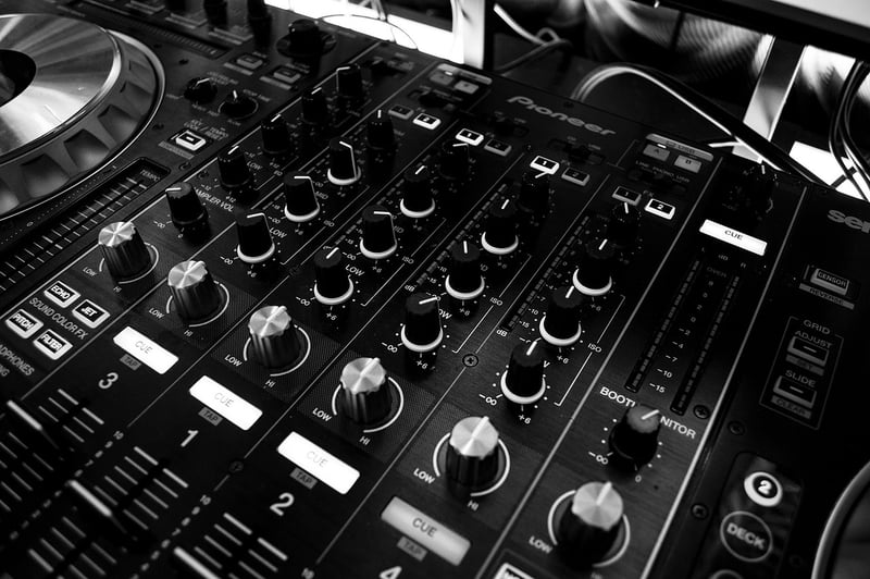 Local-Global Mix